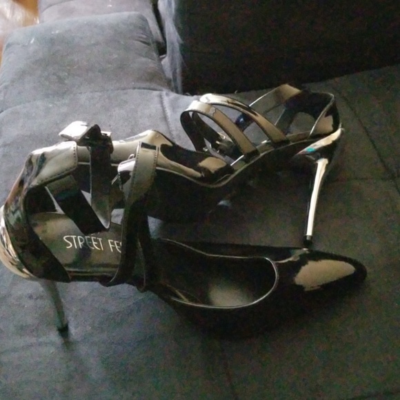 Party Phun! - Picture 2 of 3